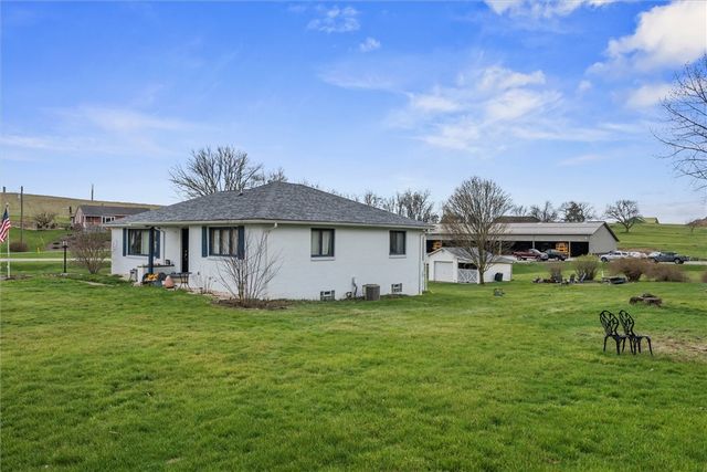 143 State Route 356, Washington Twp, PA 15613