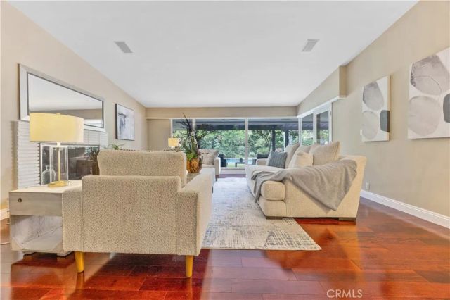 1439 Wembley Road, San Marino, CA 91108