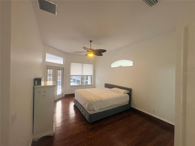 7207 39TH LANE E, Sarasota, FL 34243