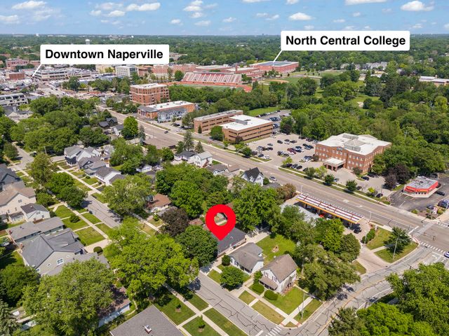 648 S Main Street, Naperville, IL 60540