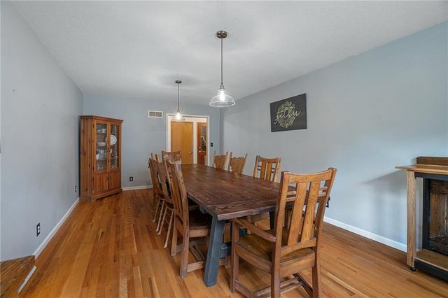 10719 Cypress Avenue, Kansas City, MO 64137