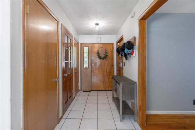 10719 Cypress Avenue, Kansas City, MO 64137