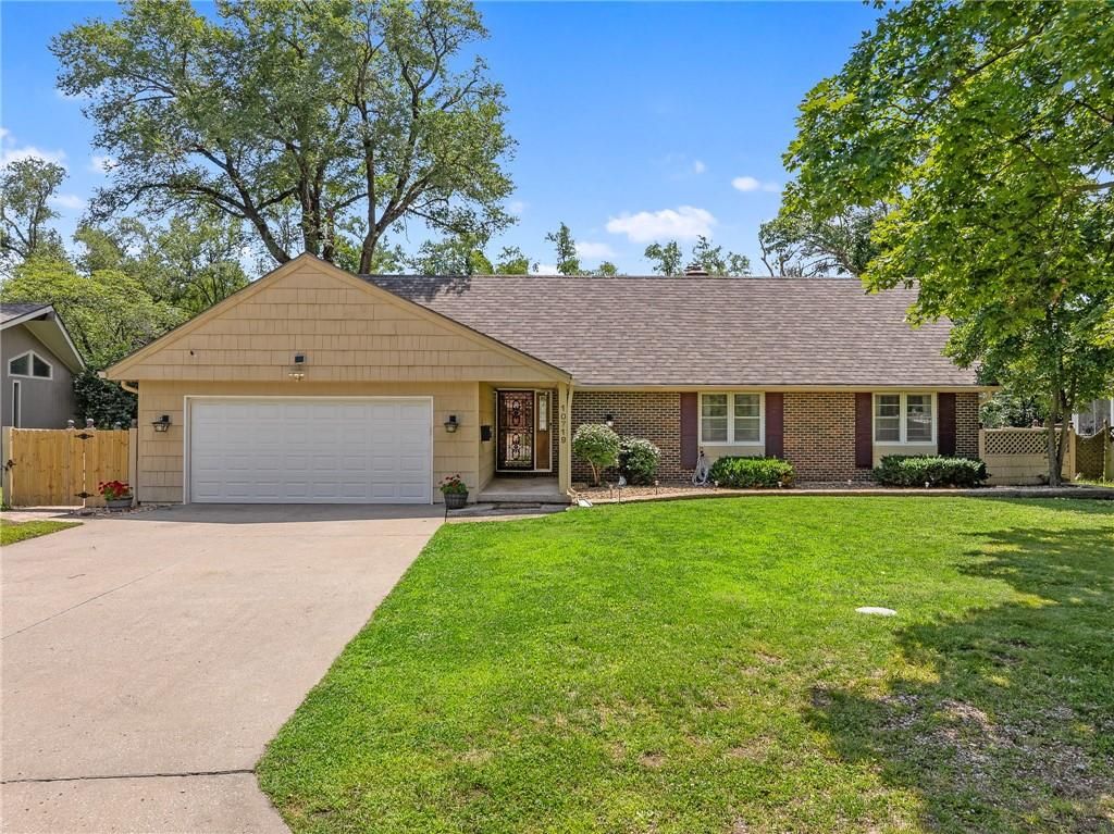 10719 Cypress Avenue, Kansas City, MO 64137