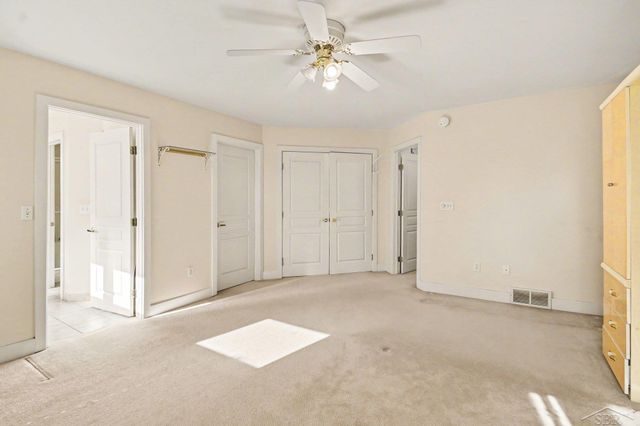 10 Cobblestone Place, Saginaw, MI 48603