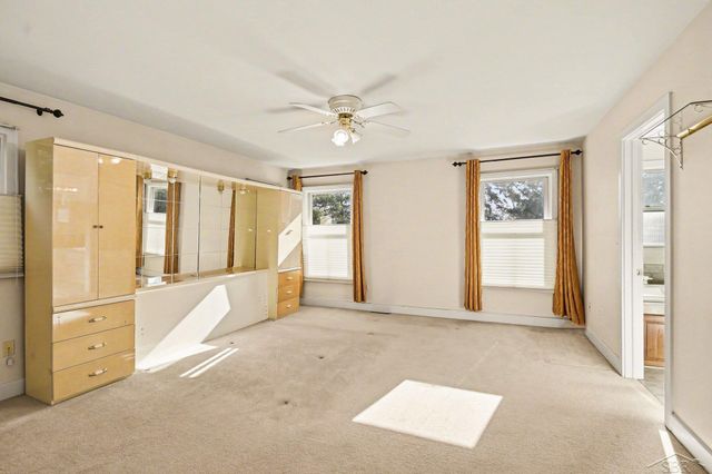10 Cobblestone Place, Saginaw, MI 48603