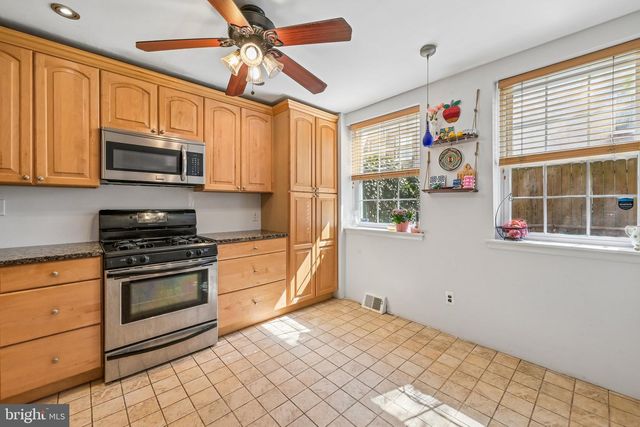 335-337R POPLAR ST, Philadelphia, PA 19123