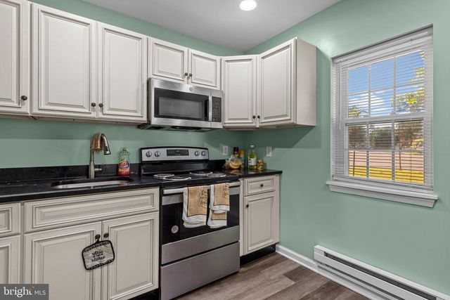 609 WINDER, Bristol, PA 19007