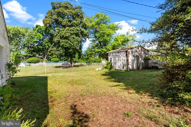 609 WINDER, Bristol, PA 19007