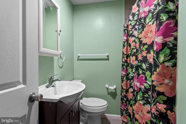 609 WINDER, Bristol, PA 19007