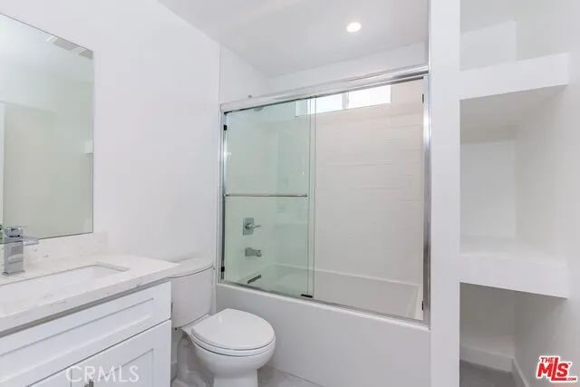 10916 Hesby Street, North Hollywood, CA 91601