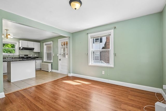 19 Walworth Street, Worcester, MA 01602