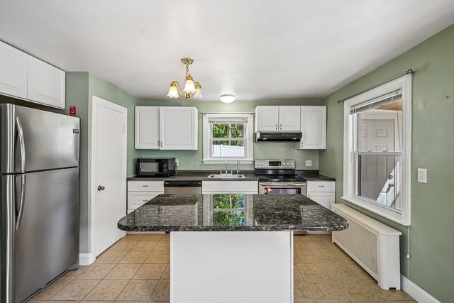 19 Walworth Street, Worcester, MA 01602