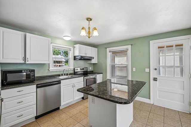19 Walworth Street, Worcester, MA 01602