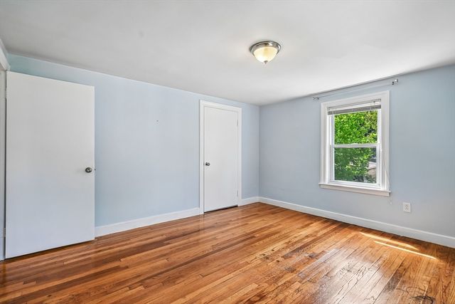 19 Walworth Street, Worcester, MA 01602