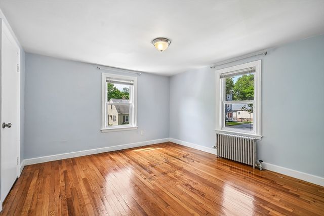 19 Walworth Street, Worcester, MA 01602