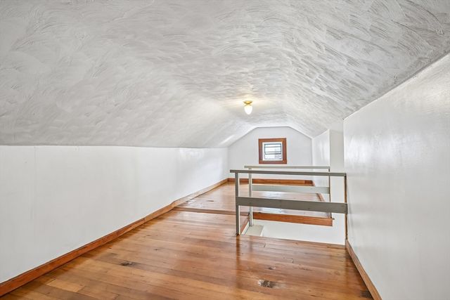 19 Walworth Street, Worcester, MA 01602