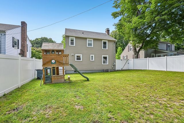 19 Walworth Street, Worcester, MA 01602