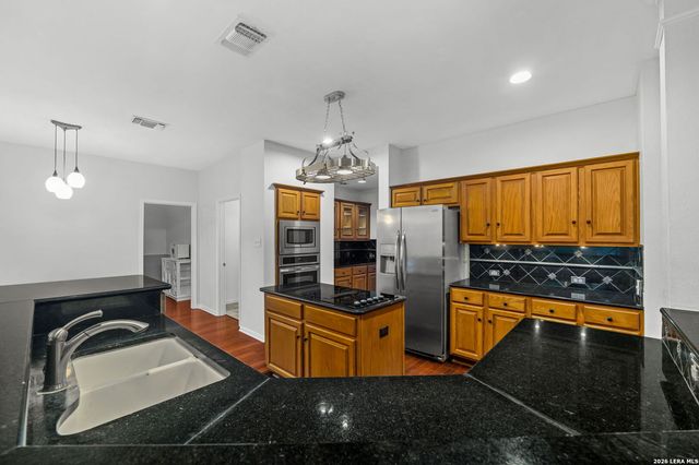 2 Tressard, San Antonio, TX 78248