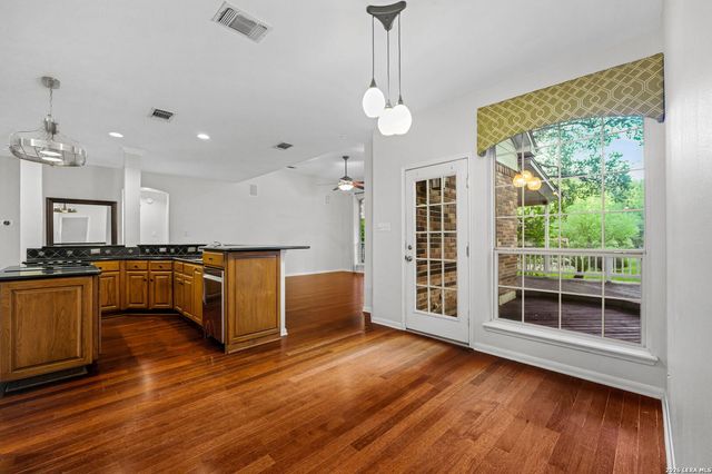 2 Tressard, San Antonio, TX 78248