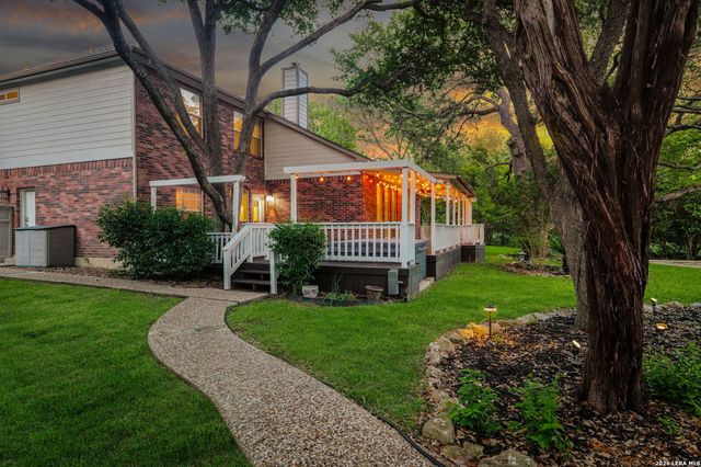 2 Tressard, San Antonio, TX 78248