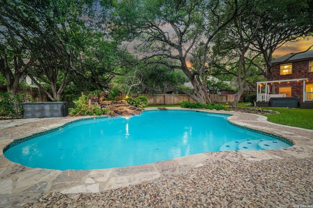 2 Tressard, San Antonio, TX 78248