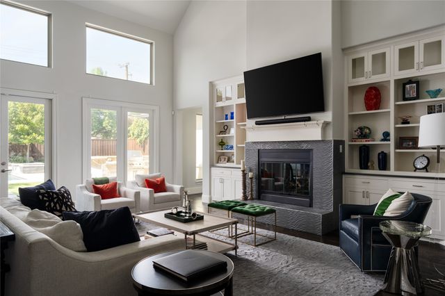 5517 Charlestown Drive, Dallas, TX 75230