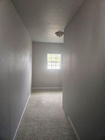 700 W Elm Street, Altus, OK 73521