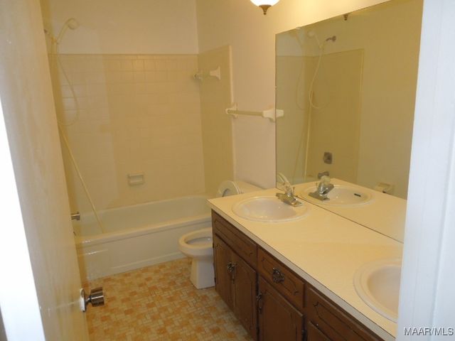 2169 EDINBURGH Drive, Montgomery, AL 36116