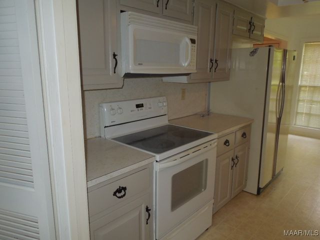 2169 EDINBURGH Drive, Montgomery, AL 36116