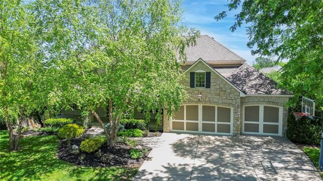 15225 Perry Street, Overland Park, KS 66221