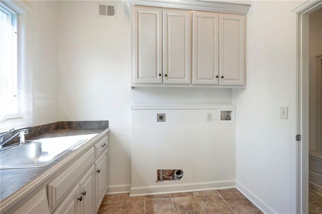 15225 Perry Street, Overland Park, KS 66221