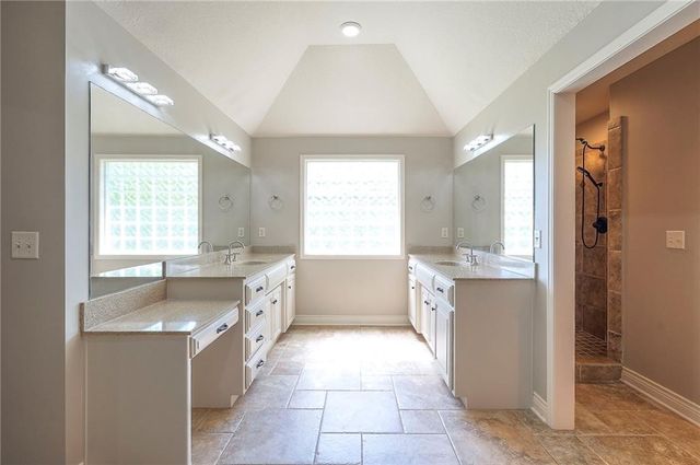 15225 Perry Street, Overland Park, KS 66221