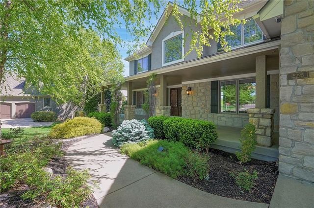 15225 Perry Street, Overland Park, KS 66221