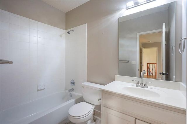 15225 Perry Street, Overland Park, KS 66221