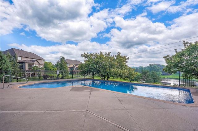 15225 Perry Street, Overland Park, KS 66221