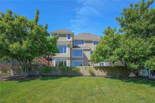 15225 Perry Street, Overland Park, KS 66221