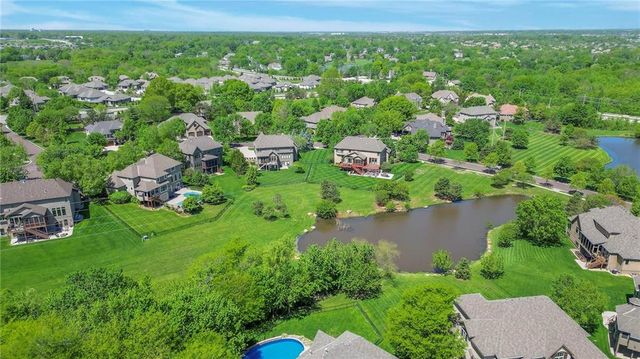 15225 Perry Street, Overland Park, KS 66221