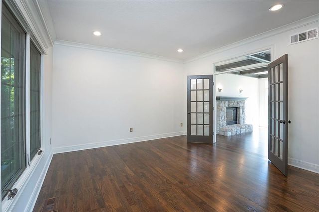 15225 Perry Street, Overland Park, KS 66221