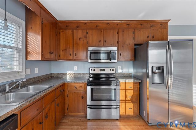 6903 Whistlers Cove Dr, Chesterfield, VA 23112