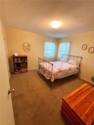 806 Gwenn Street, Springdale, AR 72762