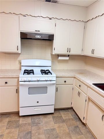 806 Gwenn Street, Springdale, AR 72762