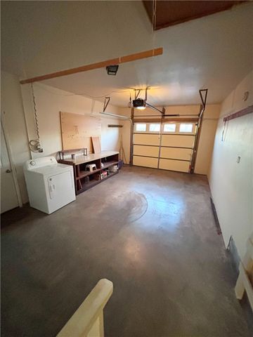 806 Gwenn Street, Springdale, AR 72762