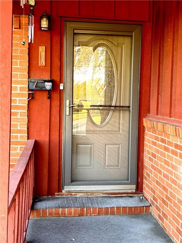 806 Gwenn Street, Springdale, AR 72762