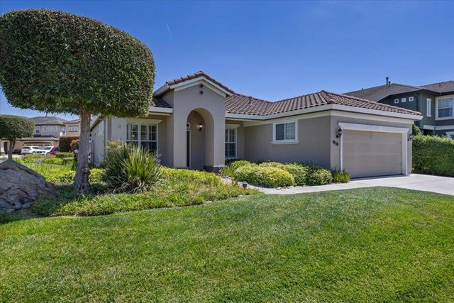 1858 Buckingham Drive, Salinas, CA 93906