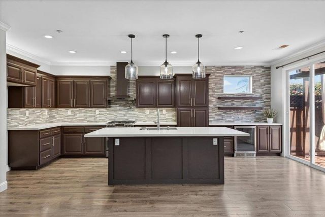 1858 Buckingham Drive, Salinas, CA 93906