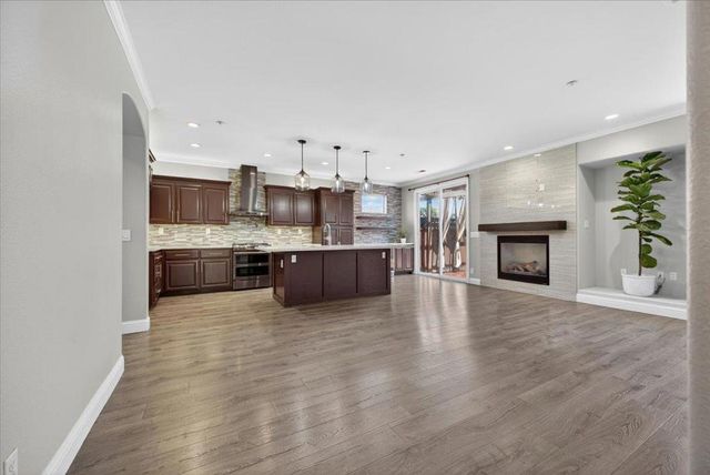 1858 Buckingham Drive, Salinas, CA 93906