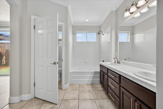1858 Buckingham Drive, Salinas, CA 93906