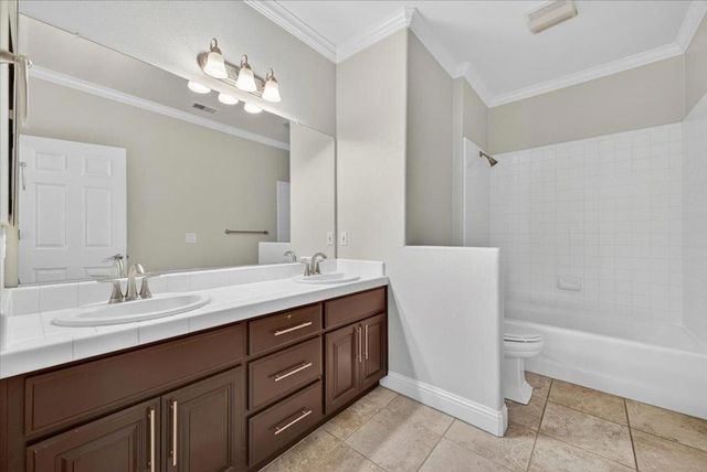 1858 Buckingham Drive, Salinas, CA 93906