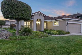 1858 Buckingham Drive, Salinas, CA 93906