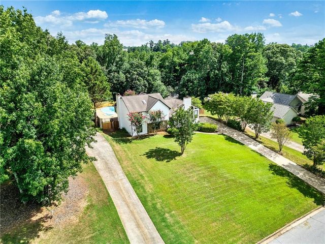 1330 Taramore Drive, Suwanee, GA 30024